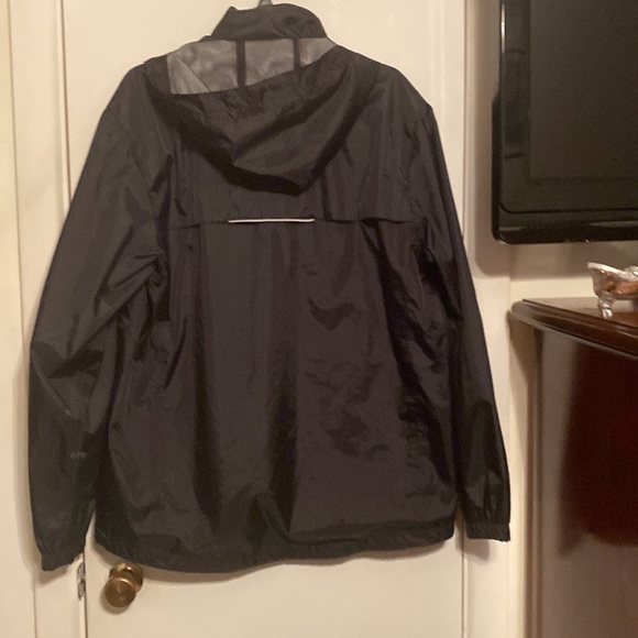 Large coat - Picture 2 of 6